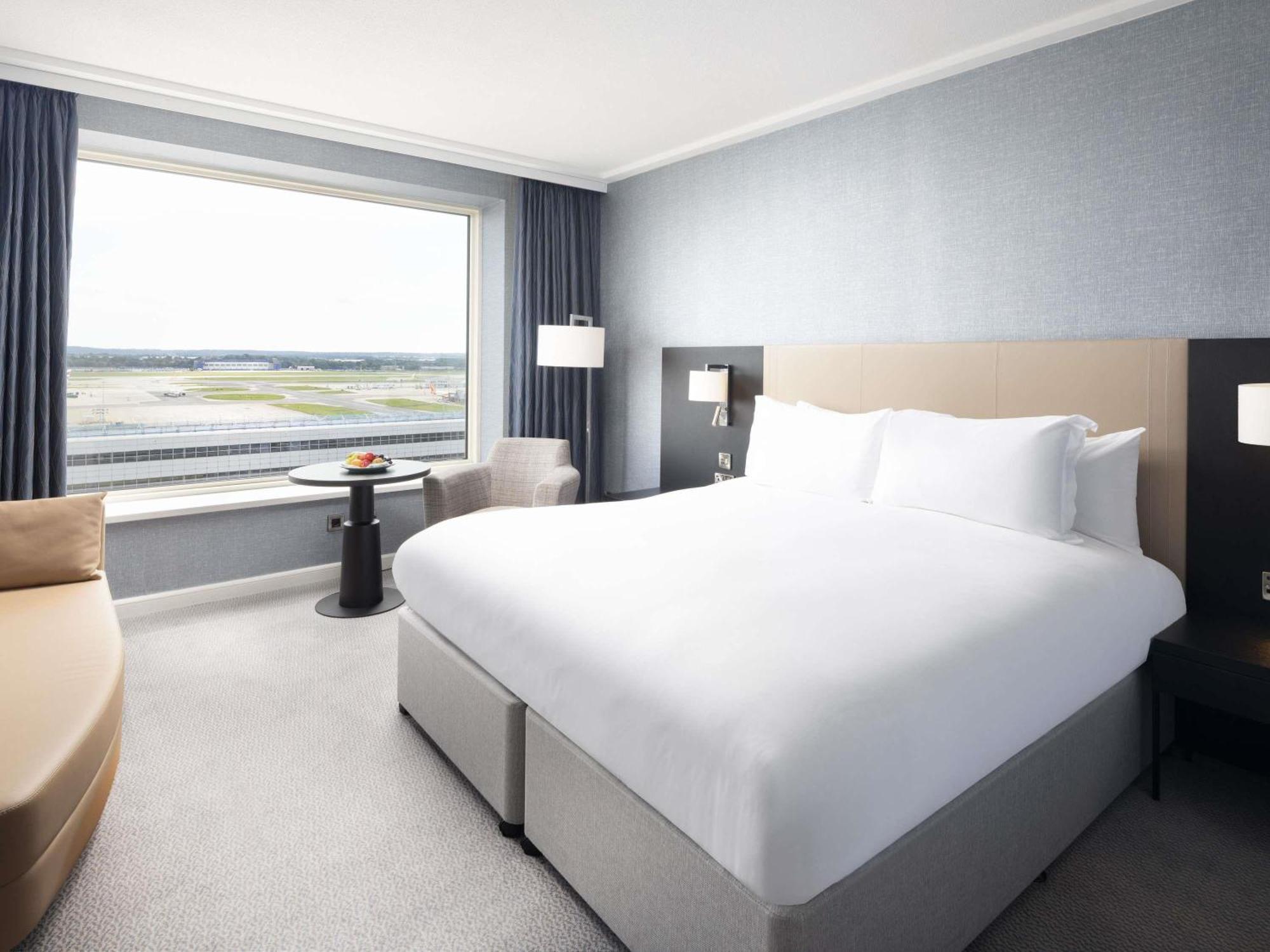 Luxury Queen Room with Club Millésime Access