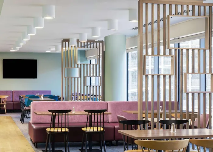 Hampton By Hilton London Gatwick Airport Hotel