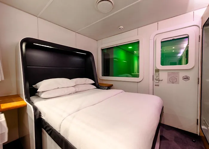 Yotelair London Gatwick AirportAirport Hotel